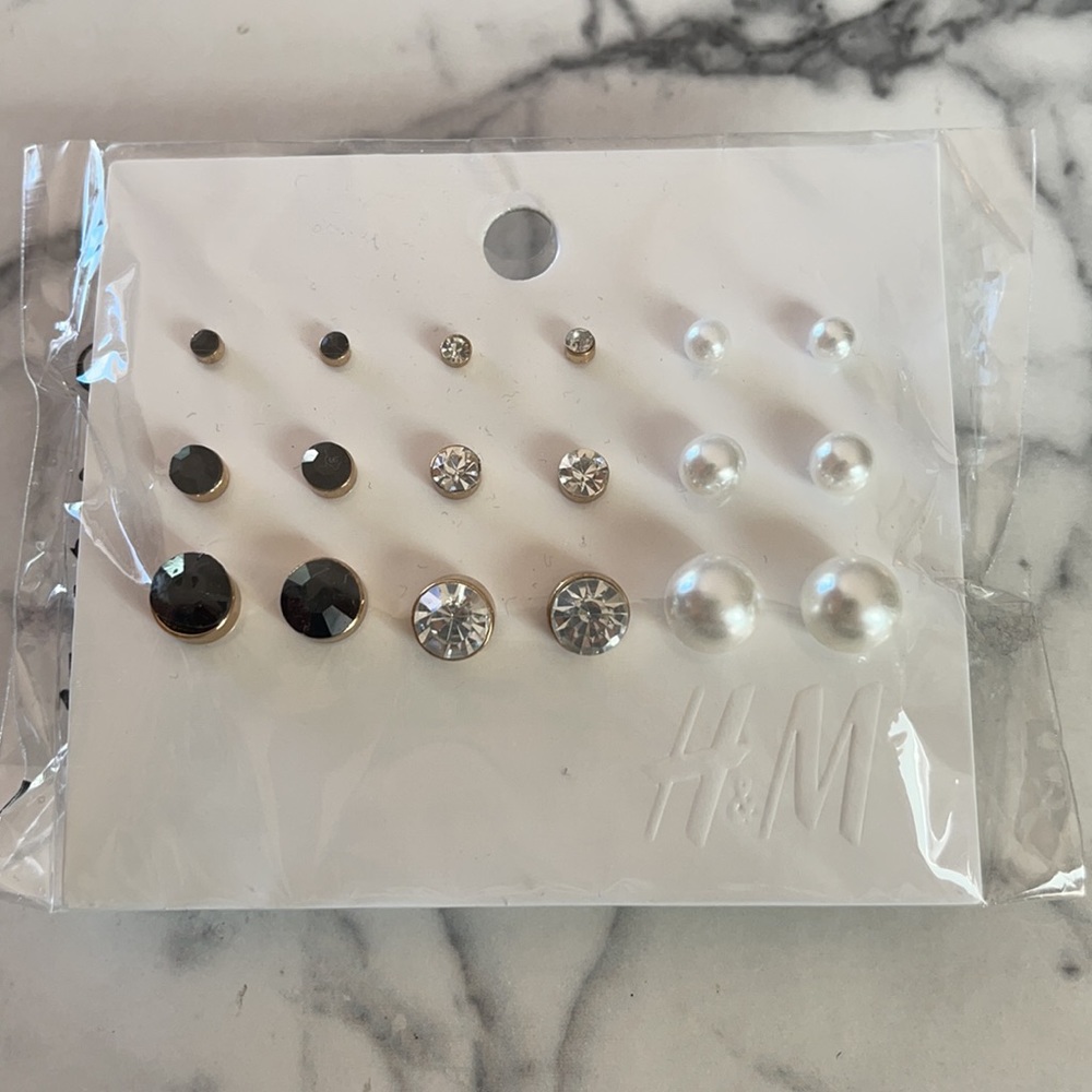 H&M- Earring Set - Picture 2 of 7